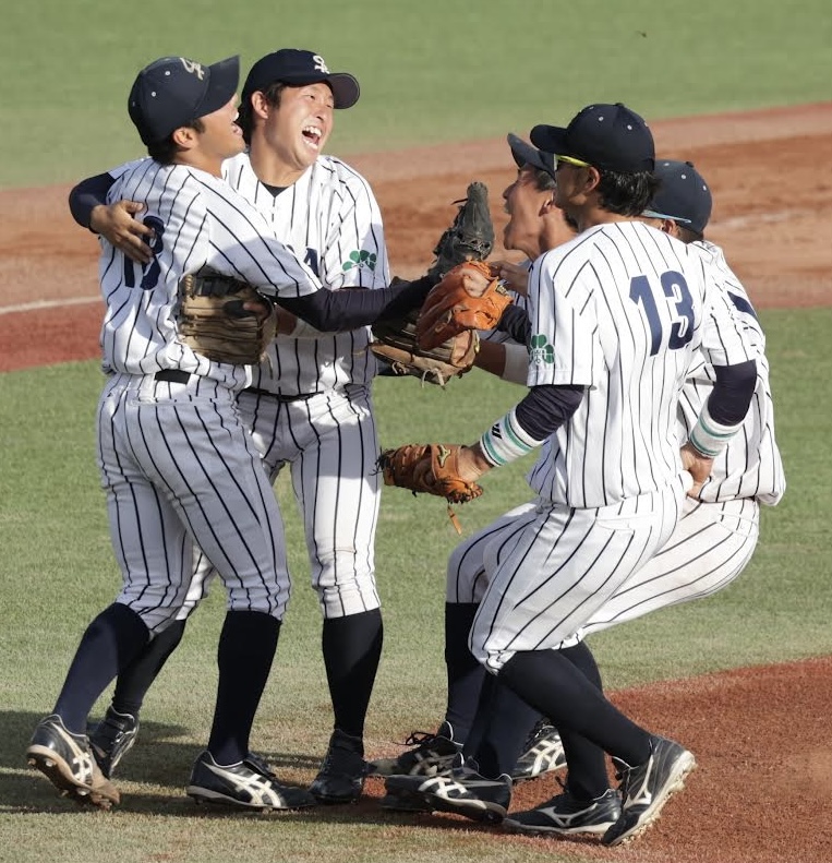 硬式野球部】秋季リーグ戦 優勝！最終節 対 東北福祉大学 - トピックス